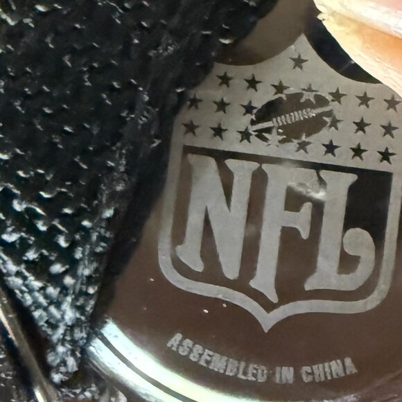 NFL Denver Broncos Men's Watch - Picture 3 of 5